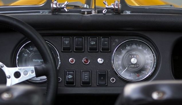 TDB +8 1975M.jpg