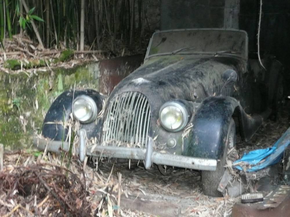 restauration morgan plus 4 annee 1964 016.jpg