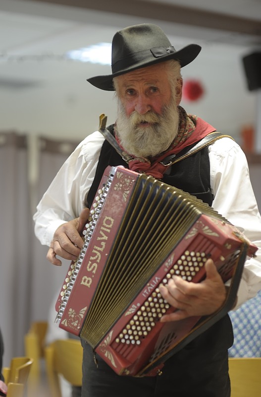 2016-09, Mog Aubrac, 24, Laguiole, M.Capou.jpg