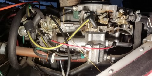 Morgan carburateur tuyau rouge.jpg