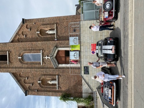 Les cousines et la brasserie.jpg