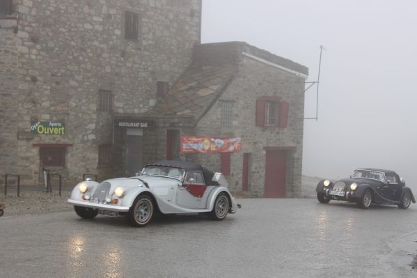 Morgan Plus 8 Route des gds Alpes 2021.jpg