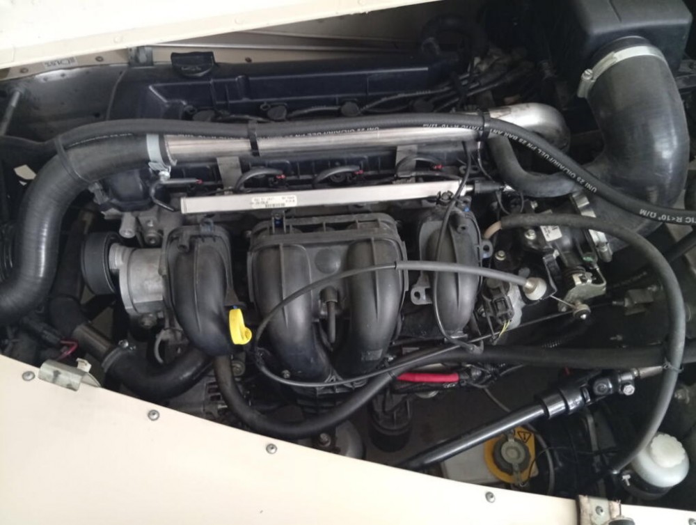 moteur Mog 2 litres non GDI.jpg
